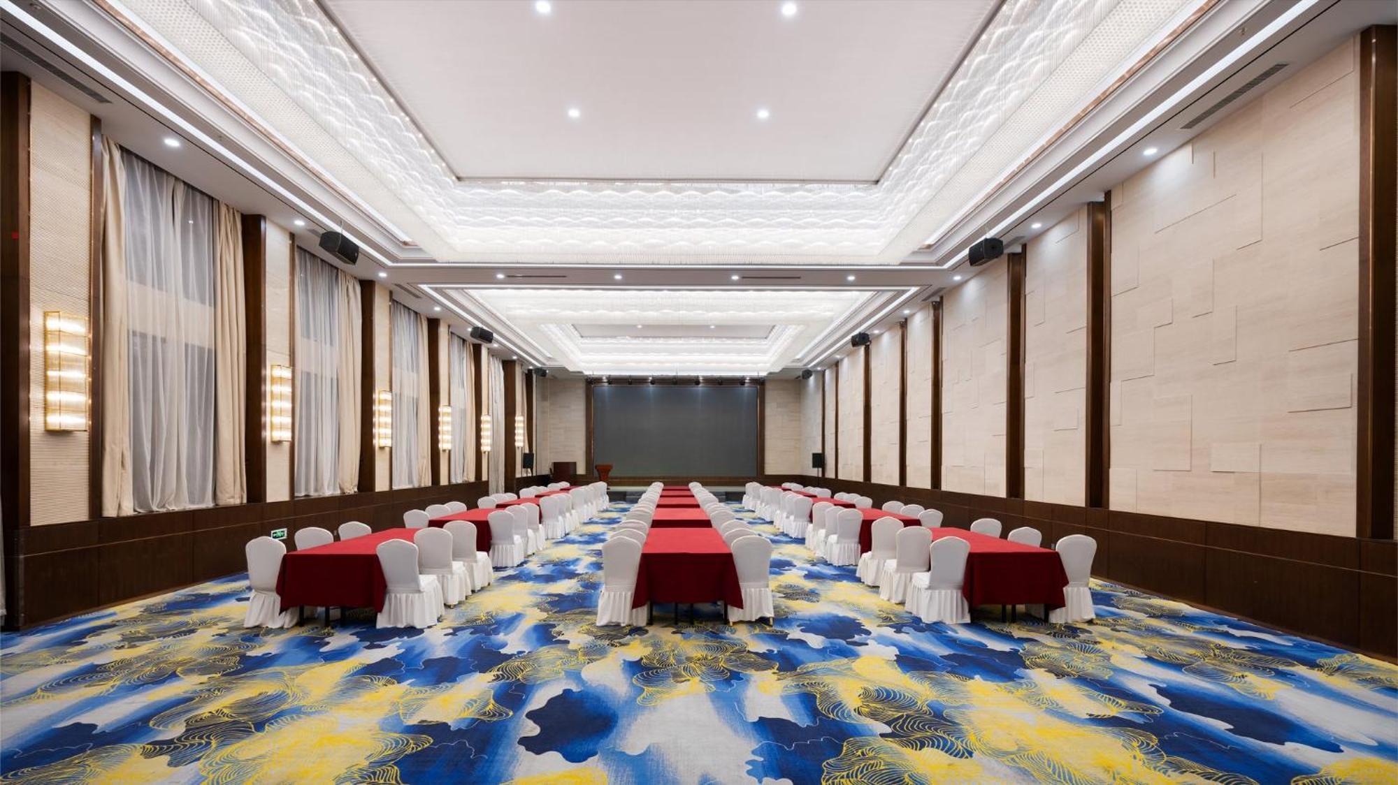 Xinzheng  Holiday Inn Express Zhengzhou Airport By Ihg מראה חיצוני תמונה