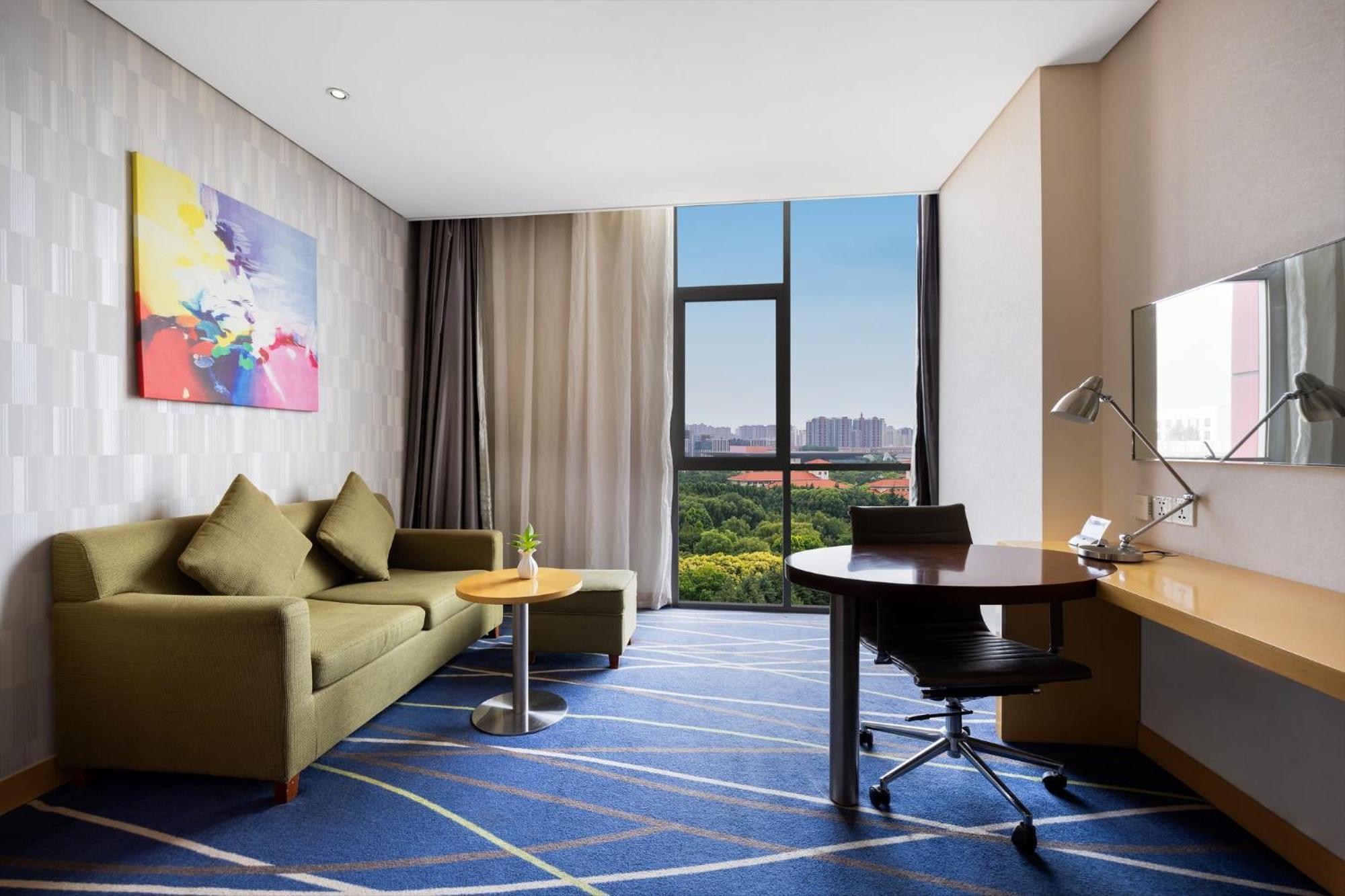 Xinzheng  Holiday Inn Express Zhengzhou Airport By Ihg מראה חיצוני תמונה